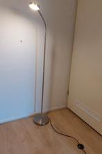 Vloerlamp, Huis en Inrichting, Lampen | Vloerlampen, Ophalen of Verzenden, Zo goed als nieuw, Metaal, Modern