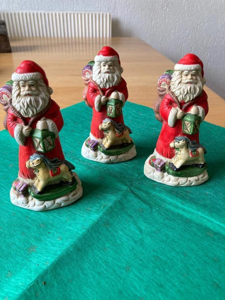 Vintage 3 kerstmannen met hobbelpaard. In originele doos, Diversen, Kerst, Zo goed als nieuw, Ophalen of Verzenden