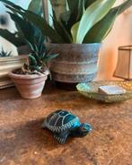 Zwarte schildpad van natuursteen - klein formaat, Verzamelen, Beelden en Beeldjes, Ophalen of Verzenden, Dier