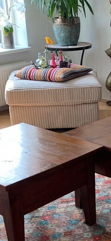 Mooie en comfortabele hocker/poef. 90x90x45 corduroy., Huis en Inrichting, Banken | Voetenbanken en Poefen, Nieuw, 50 tot 75 cm