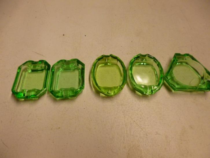 glazen retro vintage  kleine asbakjes jaren 50 in kleuren, Verzamelen, Porselein, Kristal en Bestek, Zo goed als nieuw, Kop en/of schotel