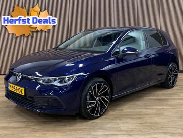 Volkswagen Golf 1.5 eTSI R-Line|LED|Automaat|Sfeerverlichtin beschikbaar voor biedingen