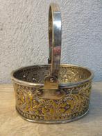 Antiek koperen verzilverd mandje met bloemen, Ophalen of Verzenden