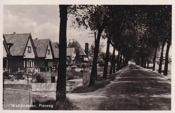 668Z Waddinxveen Plasweg, rechts in de verte de Sniepweg beschikbaar voor biedingen