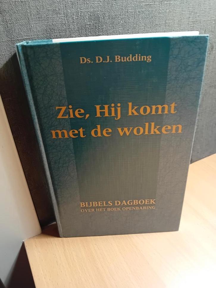 Ds. D.J. Budding - Zie, Hij komt met de wolken, Boeken, Godsdienst en Theologie, Zo goed als nieuw, Christendom | Protestants