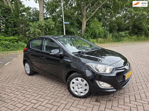 Hyundai I20 1.2i i-Motion Airco trekhaak Volledig onderhoude, Auto's, Hyundai, Bedrijf, Te koop, i20, ABS, Airbags, Airconditioning