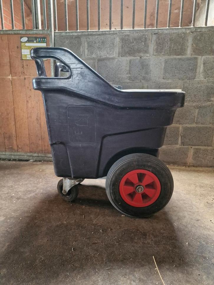 Voerkar La Buvette 140 liter, Dieren en Toebehoren, Paarden en Pony's | Overige Paardenspullen, Gebruikt, Overige soorten, Ophalen