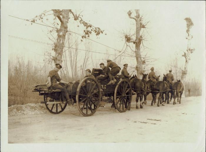 Eerste Wereldoorlog, aanleggen telefoonlijnen, Gebruikt, Verzenden, Foto, Voor 1940