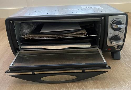 Compacte Camping Oven Quigg (OV4-NB)., Caravans en Kamperen, Kampeeraccessoires, Zo goed als nieuw, Ophalen