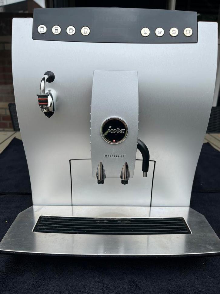 Jura Impressa Z5 koffiemachine, Witgoed en Apparatuur, Koffiezetapparaten, Gebruikt, Koffiebonen, Koffiemachine, Afneembaar waterreservoir