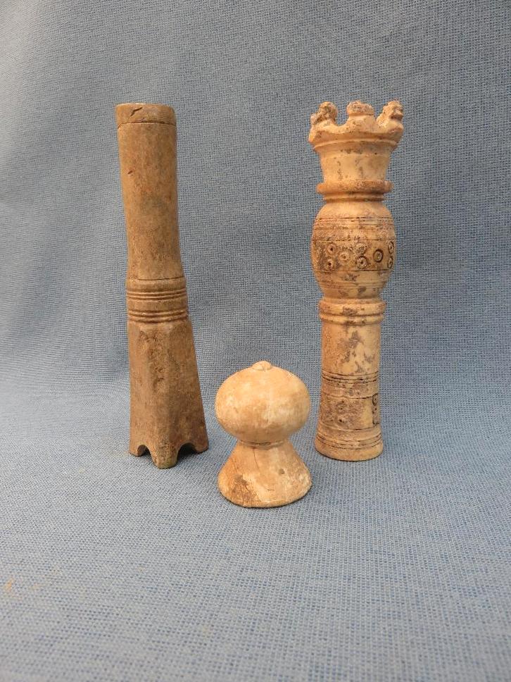 Middeleeuwen - schaak stukken van been - 8e - 10e eeuw A.D., Antiek en Kunst, Antiek | Overige Antiek, Ophalen of Verzenden