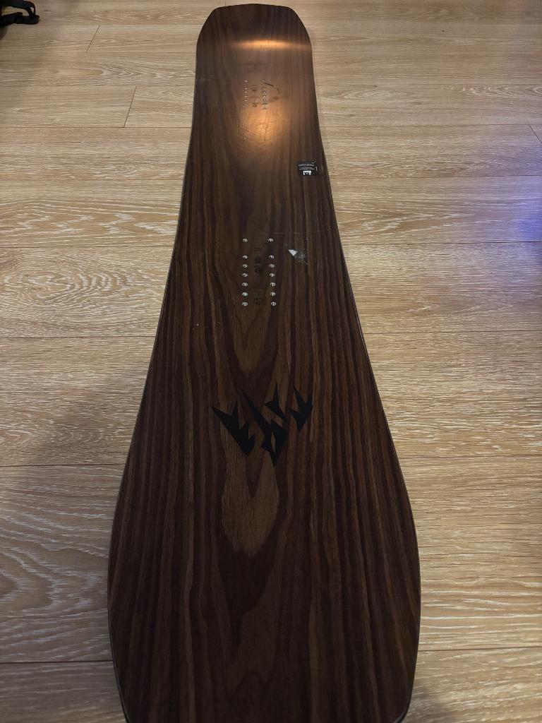 Snowboard flagship jones, Sport en Fitness, Snowboarden, Ophalen, Zo goed als nieuw, Board