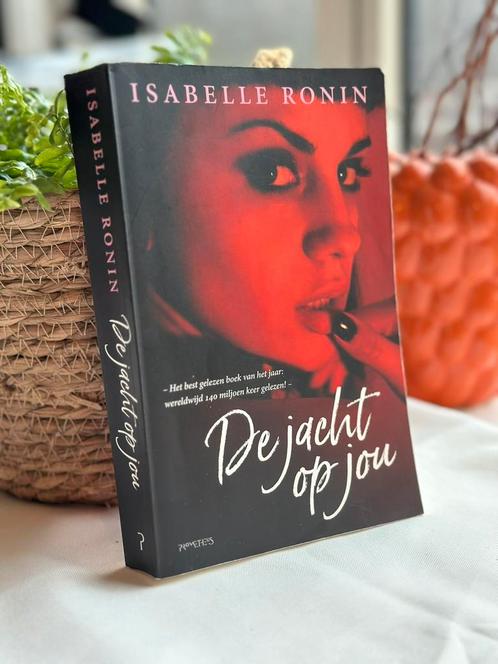 Isabelle Ronin - De jacht op jou, Boeken, Literatuur, Zo goed als nieuw, Nederland, Ophalen of Verzenden
