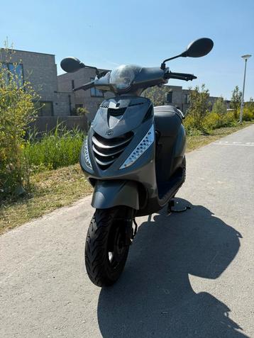 Piaggio zip beschikbaar voor biedingen