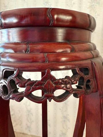 Oosterse Bijzettafel met Marmer Blad beschikbaar voor biedingen