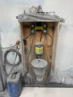 Professionele Meubelspuiterij Pomp, Ophalen