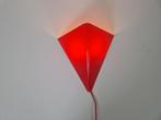 Mawa design vintage jaren 80 vlieger lamp rood, Huis en Inrichting, Lampen | Wandlampen, Ophalen of Verzenden, Mawa design, Onbekend