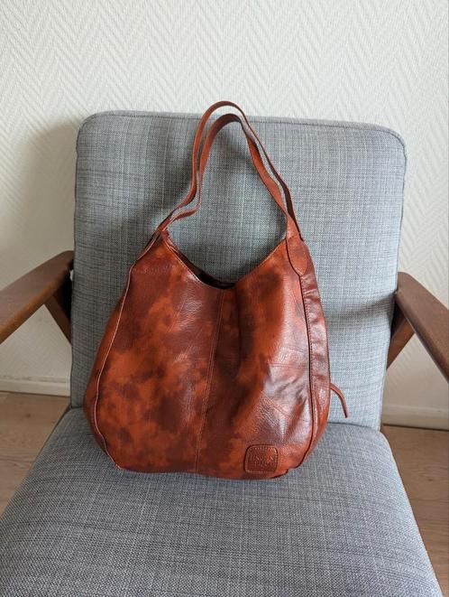 Nieuw/Handtas/ Schoudertas/ 3 vakken/ ideaal formaat, Sieraden, Tassen en Uiterlijk, Tassen | Schoudertassen, Nieuw, Bruin, Ophalen of Verzenden