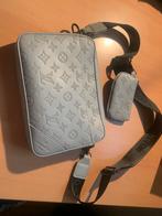 Designer Tas Heren, Sieraden, Tassen en Uiterlijk, Tassen | Schoudertassen, Ophalen of Verzenden, Nieuw, Grijs, Leer