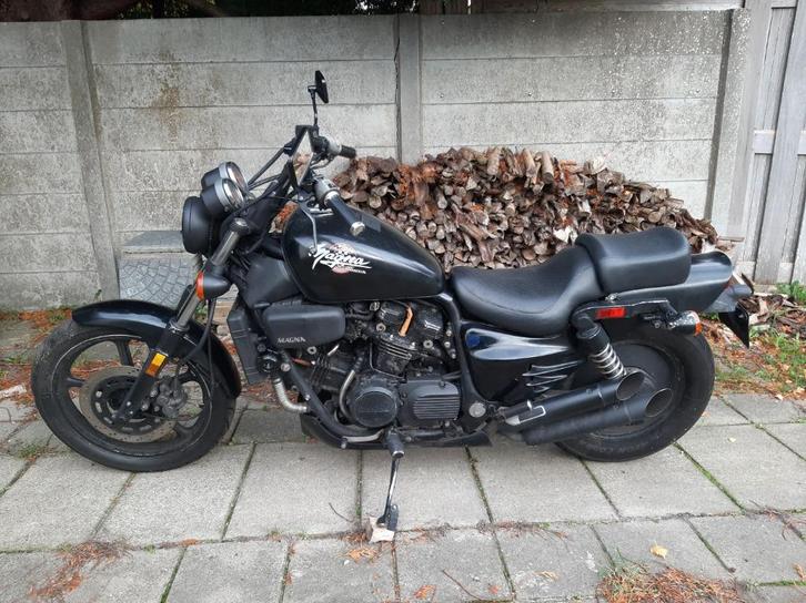 Honda super magna VF700C Honda Magna VF700 C Honda motor, Motoren, Motoren | Honda, Bedrijf, Chopper, 4 cilinders, Ophalen