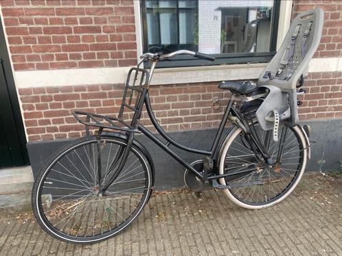 Oma fiets met rekje en yepp kinderzitje achter, Fietsen en Brommers, Fietsen | Dames | Omafietsen, Gebruikt, Ophalen