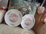 2 Brocante Bordjes Religie ** Mimosa **, Antiek en Kunst, Antiek | Servies los, Ophalen of Verzenden