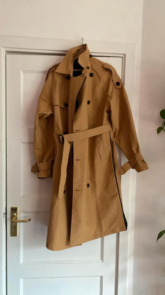 Maium camel kleurige regen trench coat, Kleding | Dames, Jassen | Zomer, Zo goed als nieuw, Bruin, Ophalen of Verzenden