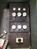 ouderwetse / klassieke meterkast met smeltzekeringen, Doe-het-zelf en Verbouw, Elektra en Kabels, Ophalen of Verzenden, Gebruikt