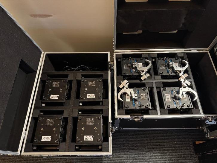 8 x Showtec Shark Zoom Wash One Movinghead in flightcases, Muziek en Instrumenten, Licht en Laser, Zo goed als nieuw, Licht, Ophalen