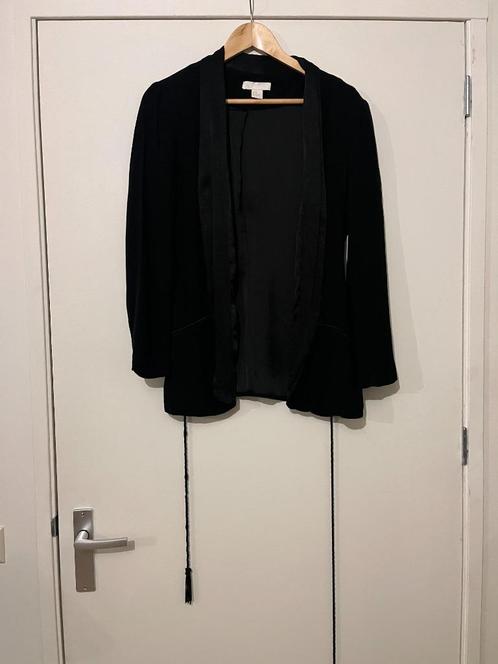 H&M blazer colbert maat 40 zwart met revers en trekkoord, Kleding | Dames, Jasjes, Kostuums en Pakken, Zo goed als nieuw, Jasje