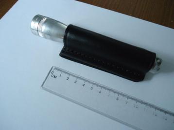 maglite Leren Houder + zaklamp mag lite + nieuwe houders beschikbaar voor biedingen