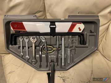 Bmw E34 gereedschapset onboard sedan M5 m20 m30 5-serie set beschikbaar voor biedingen