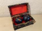 Vintage Chinese Qigong-ballen emaille bal oud stoffen doosje, Ophalen of Verzenden