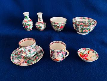 7x Famille Rose porselein Chinees Miniatuur en meer beschikbaar voor biedingen