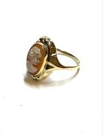 14k gouden ring met een camee, Ophalen of Verzenden, Dame, Goud, Kleiner dan 17