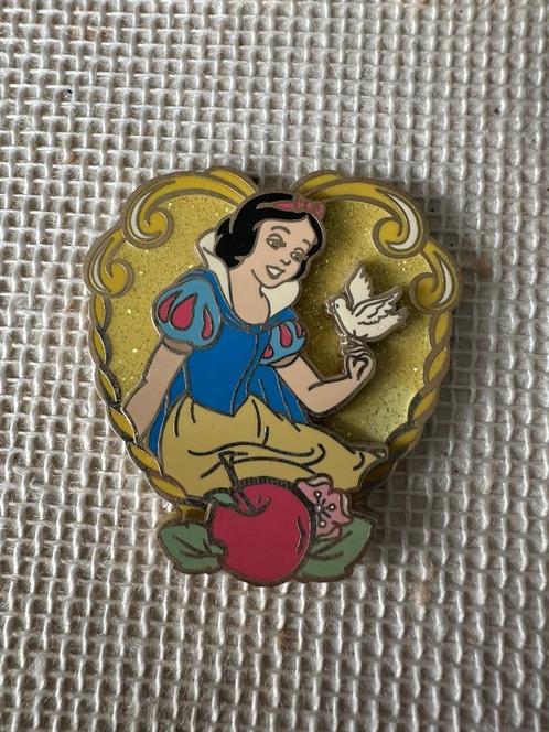 Originele Disneyland Parijs pin Sneeuwwitje, Verzamelen, Disney, Zo goed als nieuw, Overige typen, Sneeuwwitje of Doornroosje