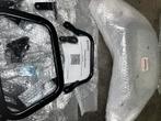 Suzuki zijbeugelset 93700-25860-000 side case bracket nieuw, Motoren, Accessoires | Overige, Verzenden, Nieuw