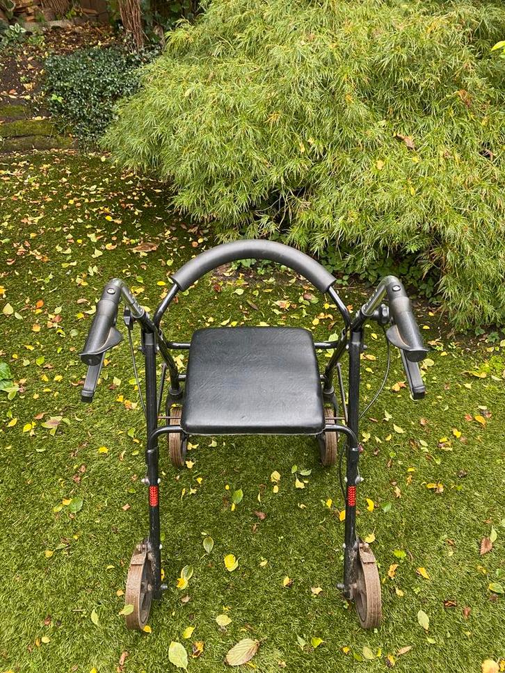 Gebruikte Lucovitaal Rollator met Zitting, Diversen, Rollators, Gebruikt, Opvouwbaar, Ophalen of Verzenden