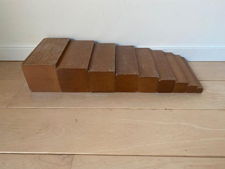 Nienhuis Montessori bruine trap, Kinderen en Baby's, Speelgoed | Houten speelgoed, Gebruikt, Ophalen of Verzenden