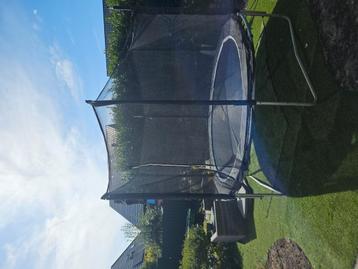 Salta trampoline 3 meter. Gratis. Springt top. Let op net. beschikbaar voor biedingen