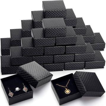 zwarte sieradendoosjes 331.4” voor sieraden beschikbaar voor biedingen
