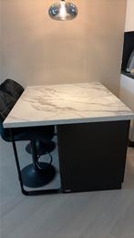 Mooie kookeiland met barstoelen (gaat als een set weg), Antiek en Kunst, Ophalen of Verzenden