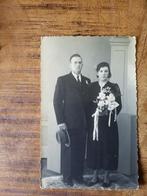 Bruidspaar., Ophalen of Verzenden, 1940 tot 1960, Overige onderwerpen, Foto