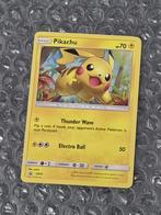 Cosmos Holo Pikachu SM76 Sun & Moon Black Star Promo, Ophalen of Verzenden, Zo goed als nieuw, Losse kaart, Foil