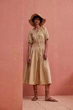 * Devotion 36 * Zandkleurige midi jurk. NIEUW. Maat S, 36., Beige, Ophalen of Verzenden, Maat 36 (S), Onder de knie
