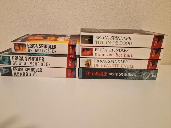 7x Erica Spindler, Boeken, Thrillers, Gelezen, Nederland, Ophalen of Verzenden