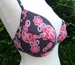 bikini top / gebloemd / zwart-rood = nieuw - 85 D, Kleding | Dames, Badmode en Zwemkleding, Nieuw, Hema, Bikini, Ophalen of Verzenden