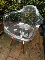 Transparante Eetkamerstoel met Houten Poten, Ophalen, Kunststof, Gebruikt, Overige kleuren