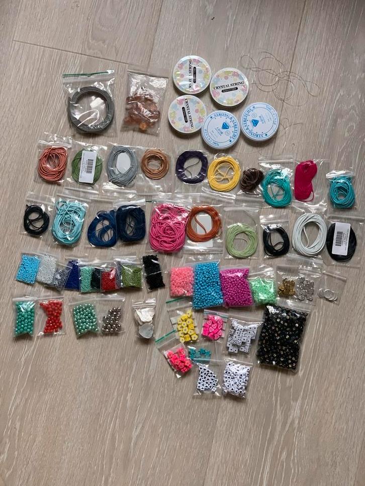 Grote Zak Sieradenonderdelen - Kralen, Bedels, Koord, Hobby en Vrije tijd, Kralen en Sieraden maken, Nieuw, Kraal, Ophalen of Verzenden