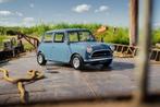 Mini Classic "Bluette" 1974 Innocenti | Brooks Motors, Auto's, Mini, Voorwielaandrijving, Zwart, Leder en Stof, Handgeschakeld